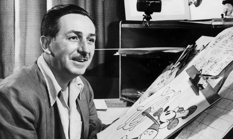 Walt_Disney_working