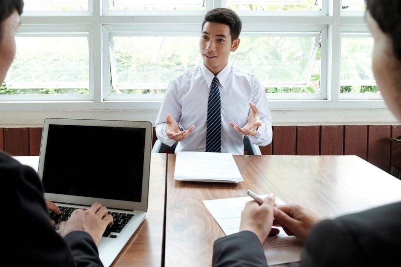 Powerful Strategies to Handle Multiple Job Offers AI